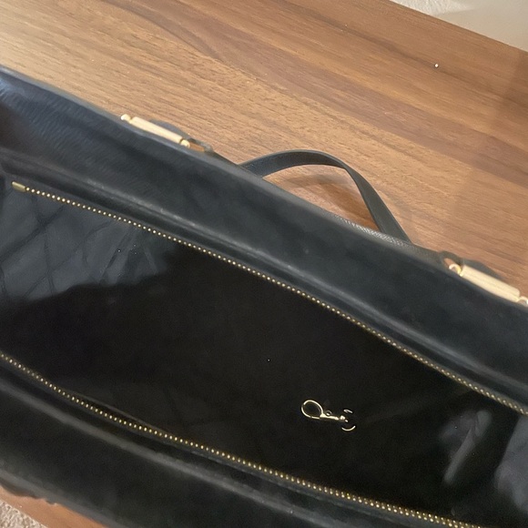 Michael Kors black medium sized bag with strap. - Picture 2 of 2